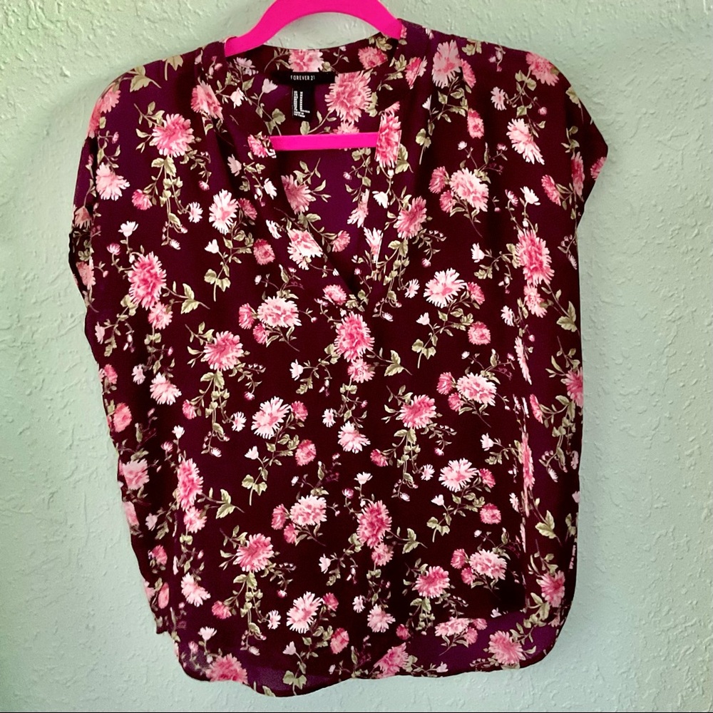 🍷 FOREVER 21 Medium Lightweight Blouse🌸